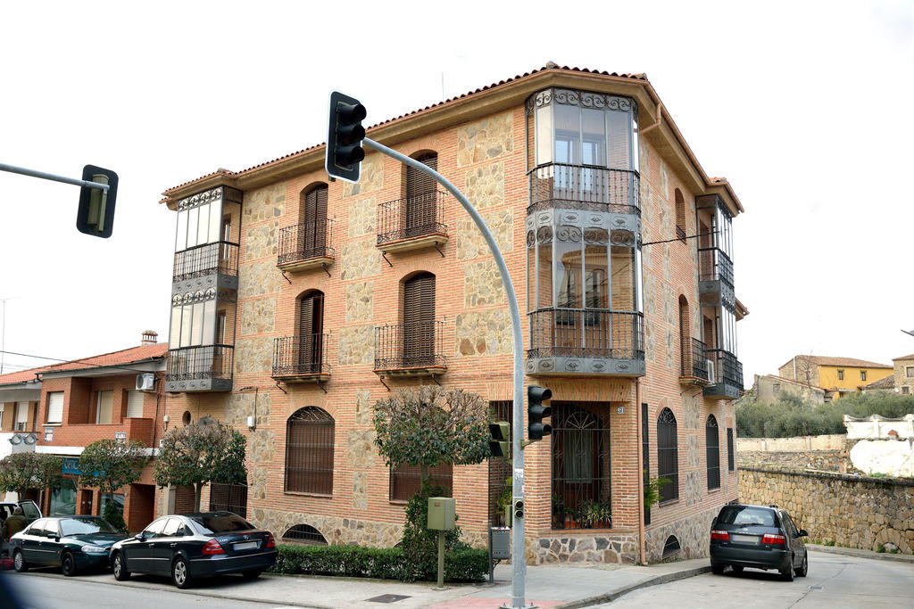 Apartamentos Turisticos La Posada Oropesa Exterior photo
